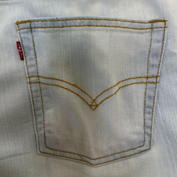 Levi’s Boys Light Wash Jeans - Picture 7 of 10